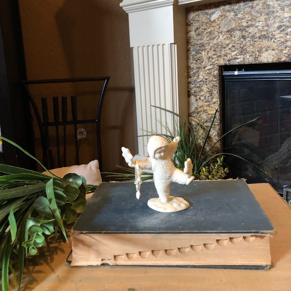 Dept 56 Snowbabies - "It's Snowing!" 1999 With Original Box  # 68821 - Picture 2 of 8